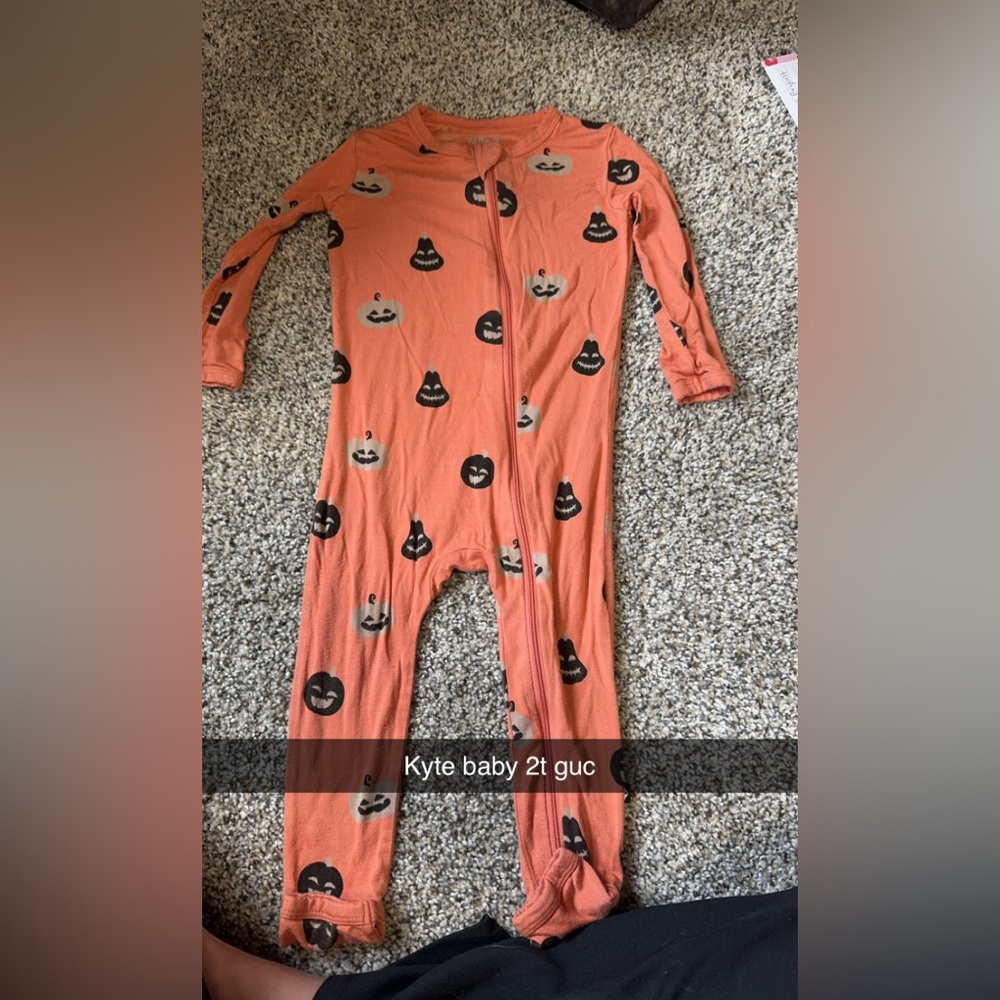 Kyte baby Halloween pjs 2t